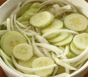 cucumber onion vinaigrette